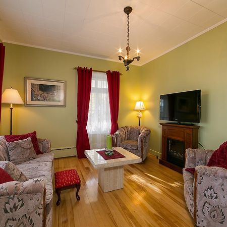 Auberge Gite Maison Des Lilas 라말베 객실 사진