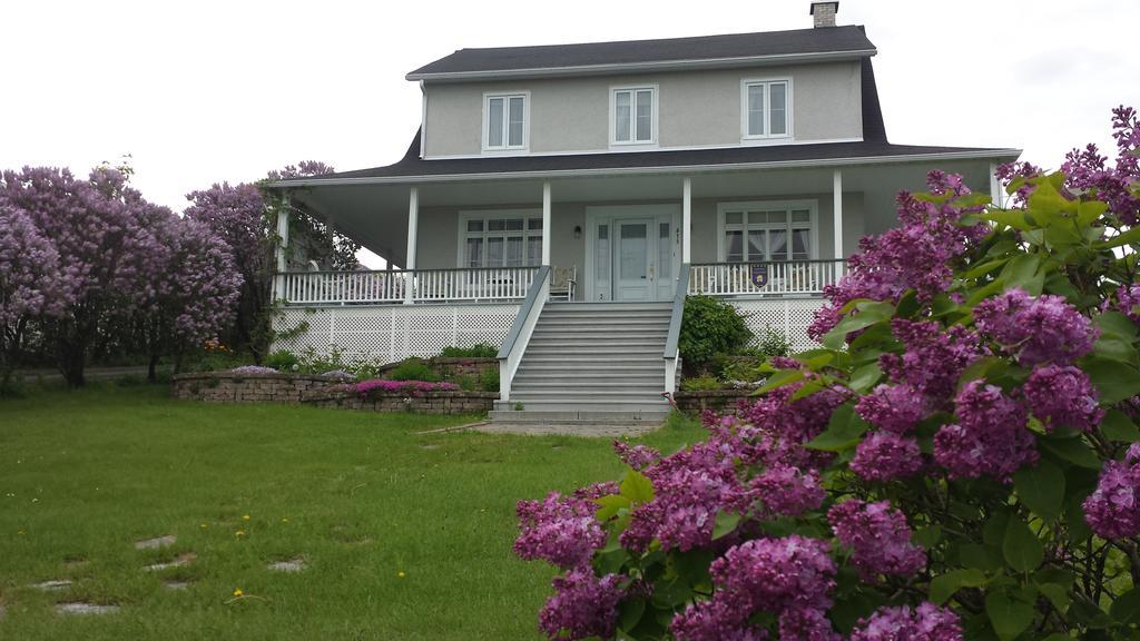 Auberge Gite Maison Des Lilas 라말베 외부 사진